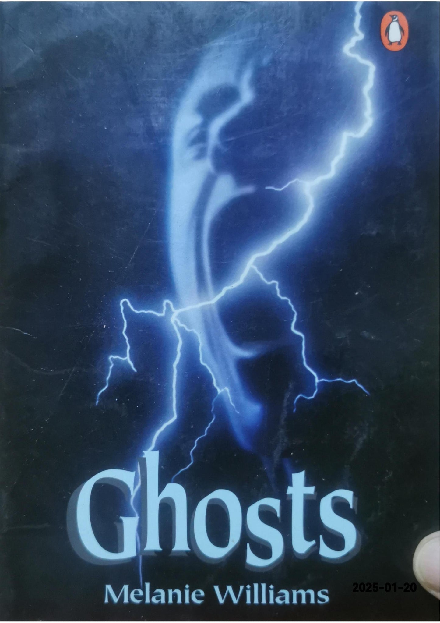 Ghosts: Text in English (Penguin Young Readers (Graded Readers)) Paperback – 10 Mar. 2008 English edition  by Melanie Williams (Autor)