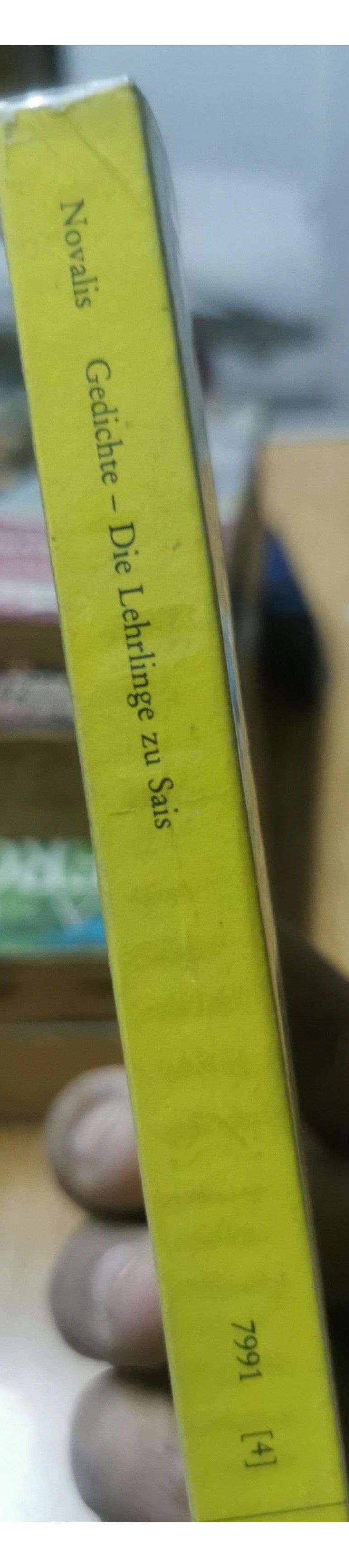 Gedichte. Die Lehrlinge zu Sais: Novalis – Deutsch-Lektüre, Deutsche Klassiker der Literatur – 7991 (Reclams Universal-Bibliothek) Paperback – 1 Jan. 1997 by Johannes Mahr (Herausgeber), Novalis (Autor)