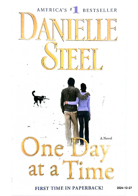 One Day at a Time: A Novel Mass Market Paperback – January 26, 2010 by Danielle Steel (Author)