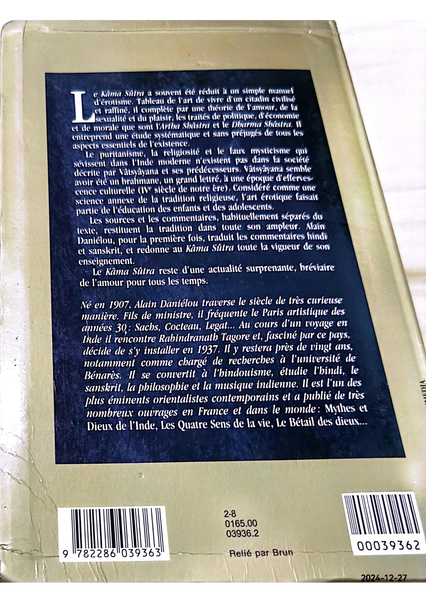 Kâma sûtra le bréviaire de l'amour, traité d'érotisme de vâtsyâyana Broché – 1 janvier 1992 de ALAIN DANIELOU (Auteur)