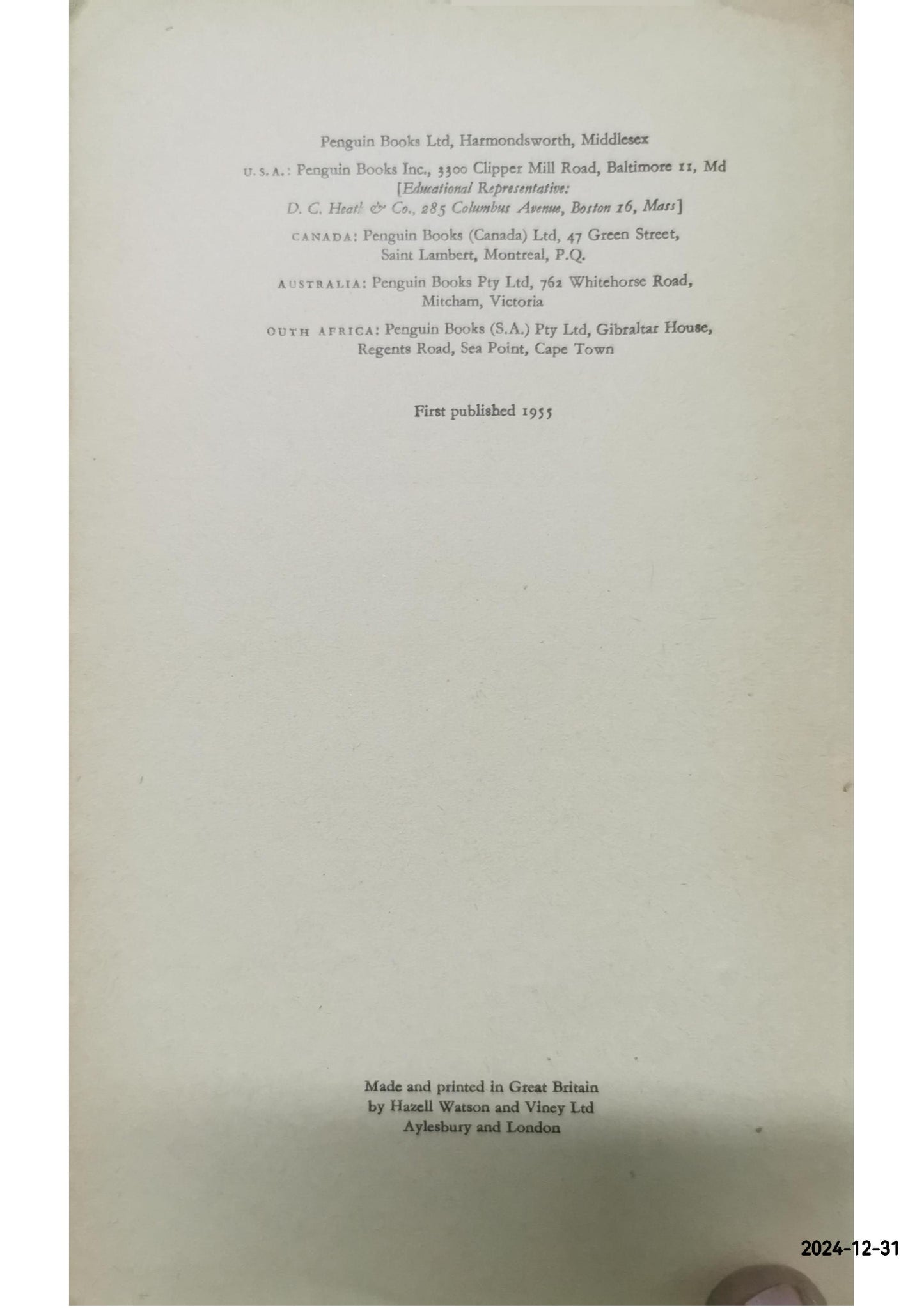 The Age of Shakespeare: Volume 2 of the Pelican Guide to English Literature Paperback – January 1, 1968 by William Shakespeare (Author)