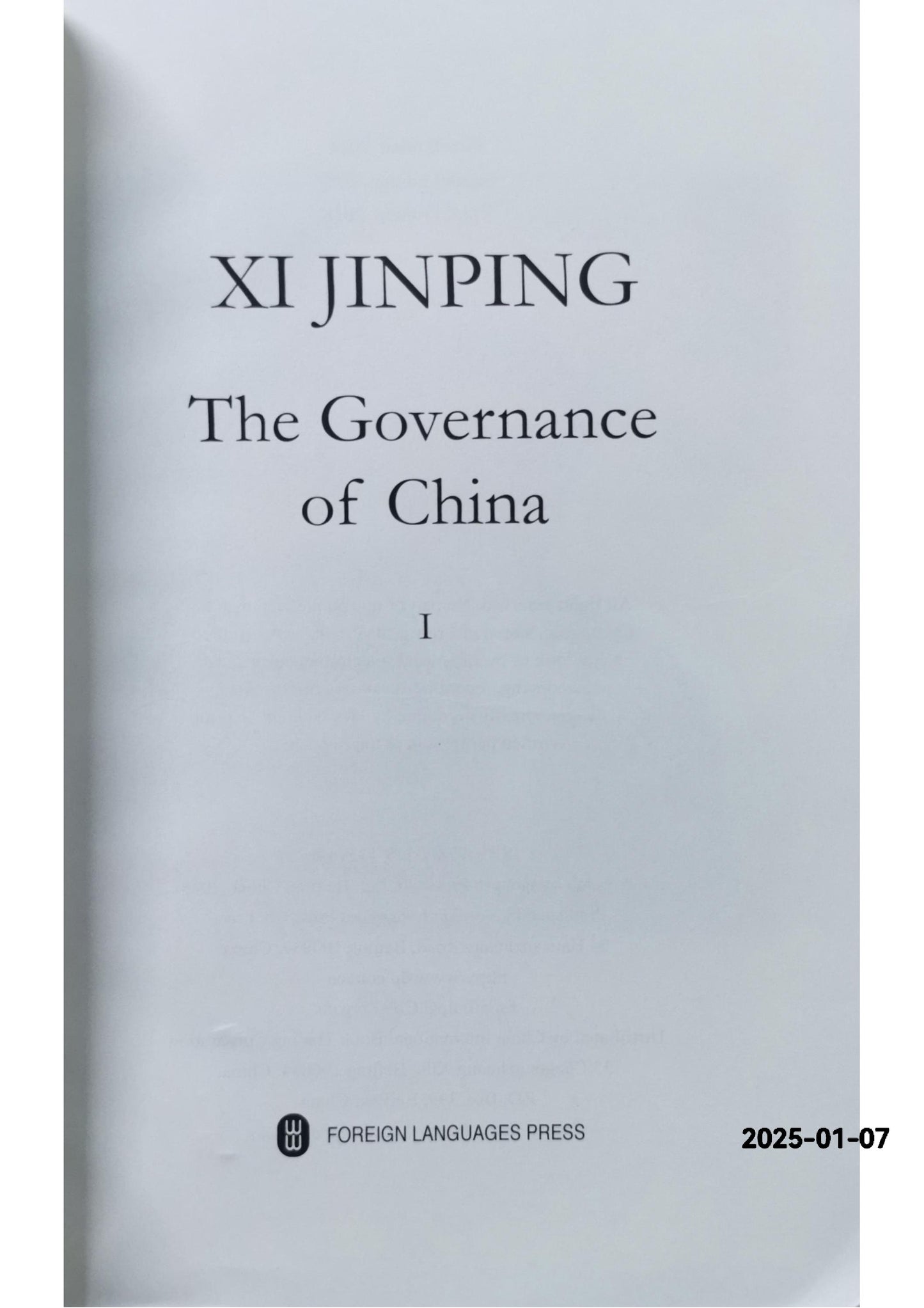 Xi Jinping: The Governance of China Volume 1: [English Language Version] Paperback – February 17, 2015 by Xi Jinping (Author)