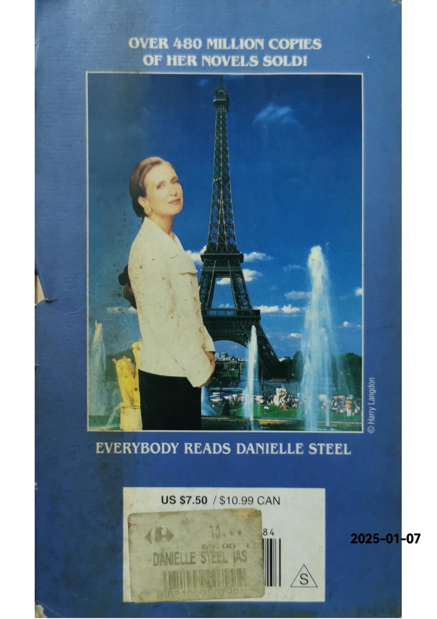 Five Days in Paris: A Novel Mass Market Paperback – January 1, 1997 by Danielle Steel (Author)