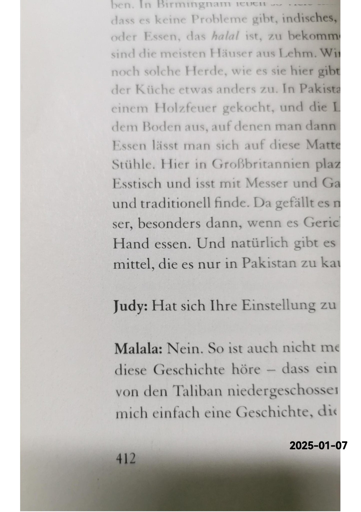 Ich bin Malala: Das Mädchen, das die Taliban erschießen wollten, weil es für das Recht auf Bildung kämpft Paperback – October 1, 2015 German Edition  by Malala Yousafzai (Author), Christina Lamb (Author)