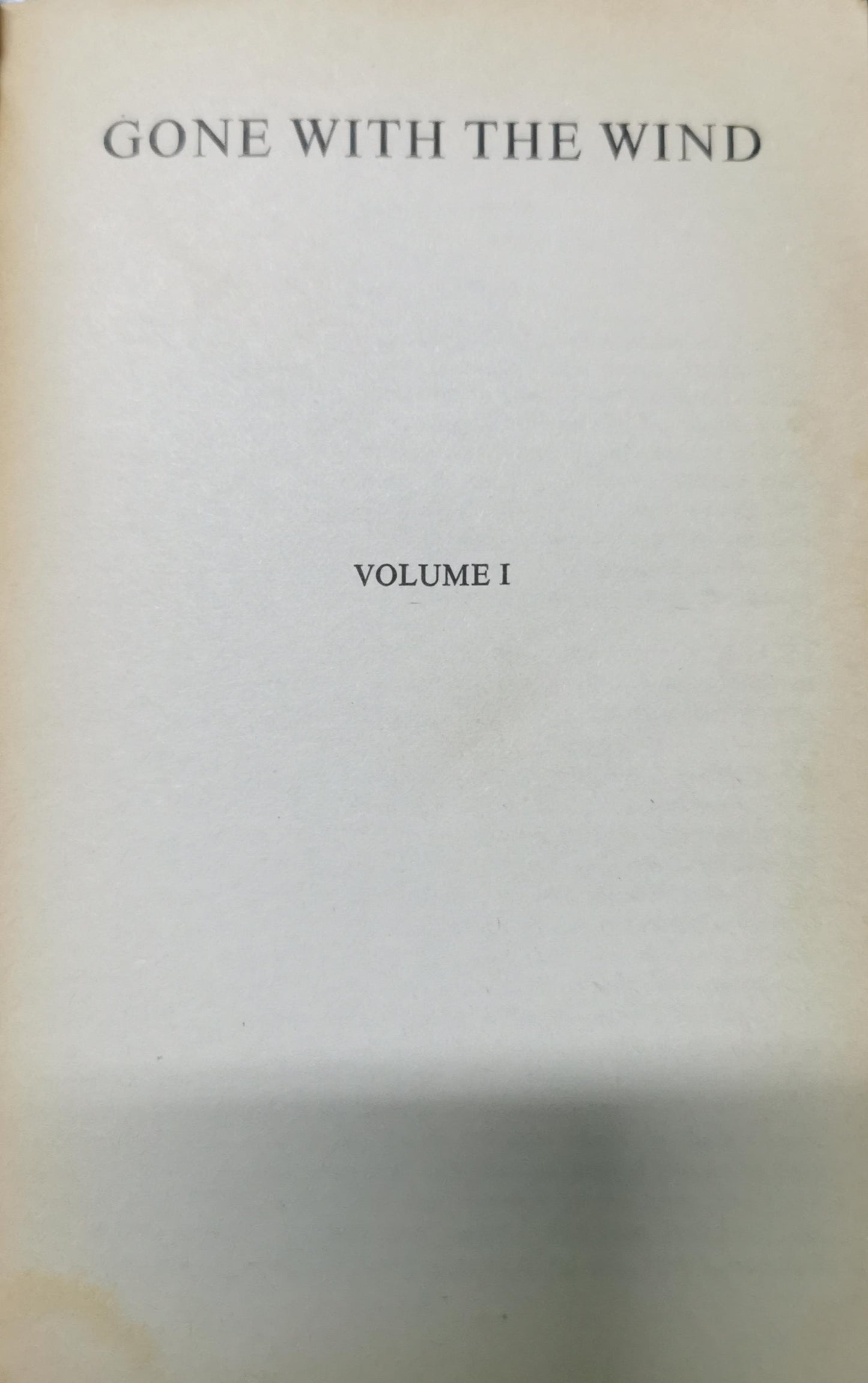 Gone with the Wind Mass Market Paperback –by Margaret Mitchell (Author), Pat Conroy (Preface)