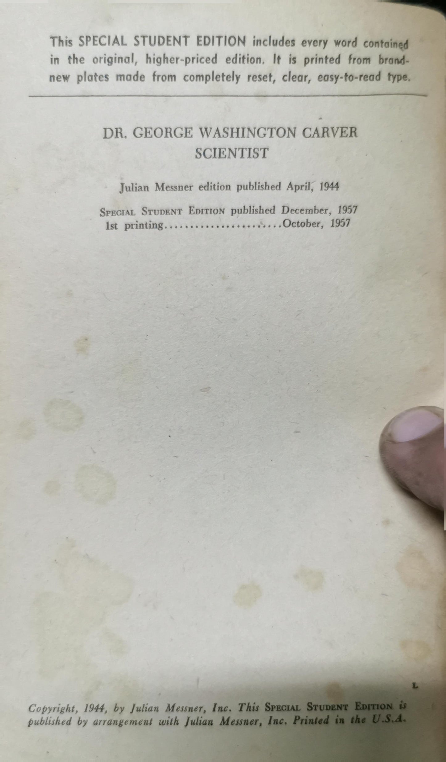 Dr. George Washington Carver (Scientist) Hardcover – Unabridged, January 1, 1972 by Shirley Graham du Bois (Author), George D. Lipscomb (Author)