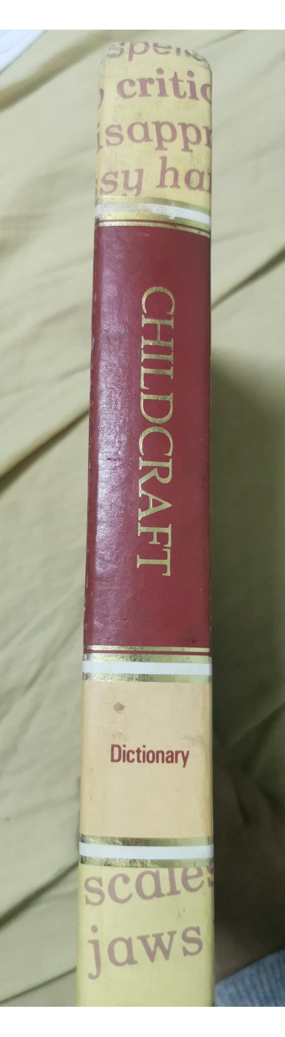 Childcraft Dictionary Hardcover by Anonymous (Author)