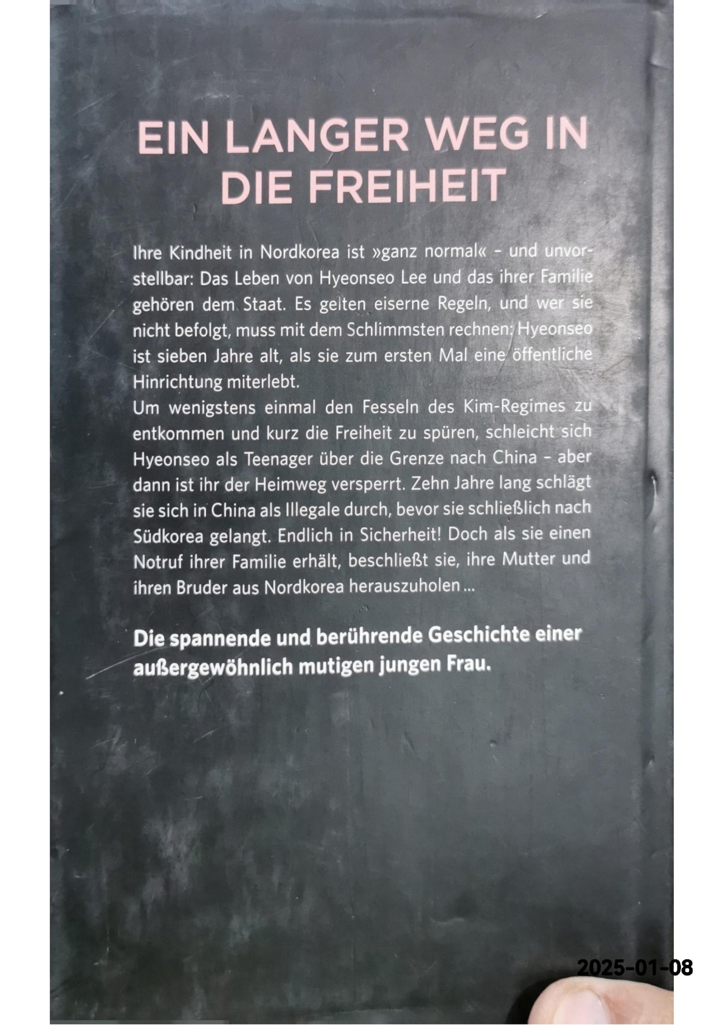 Schwarze Magnolie: Wie ich aus Nordkorea entkam. Ein Bericht aus der Hölle Hardcover – July 13, 2015 German Edition  by Hyeonseo Lee (Author), David John (Author)