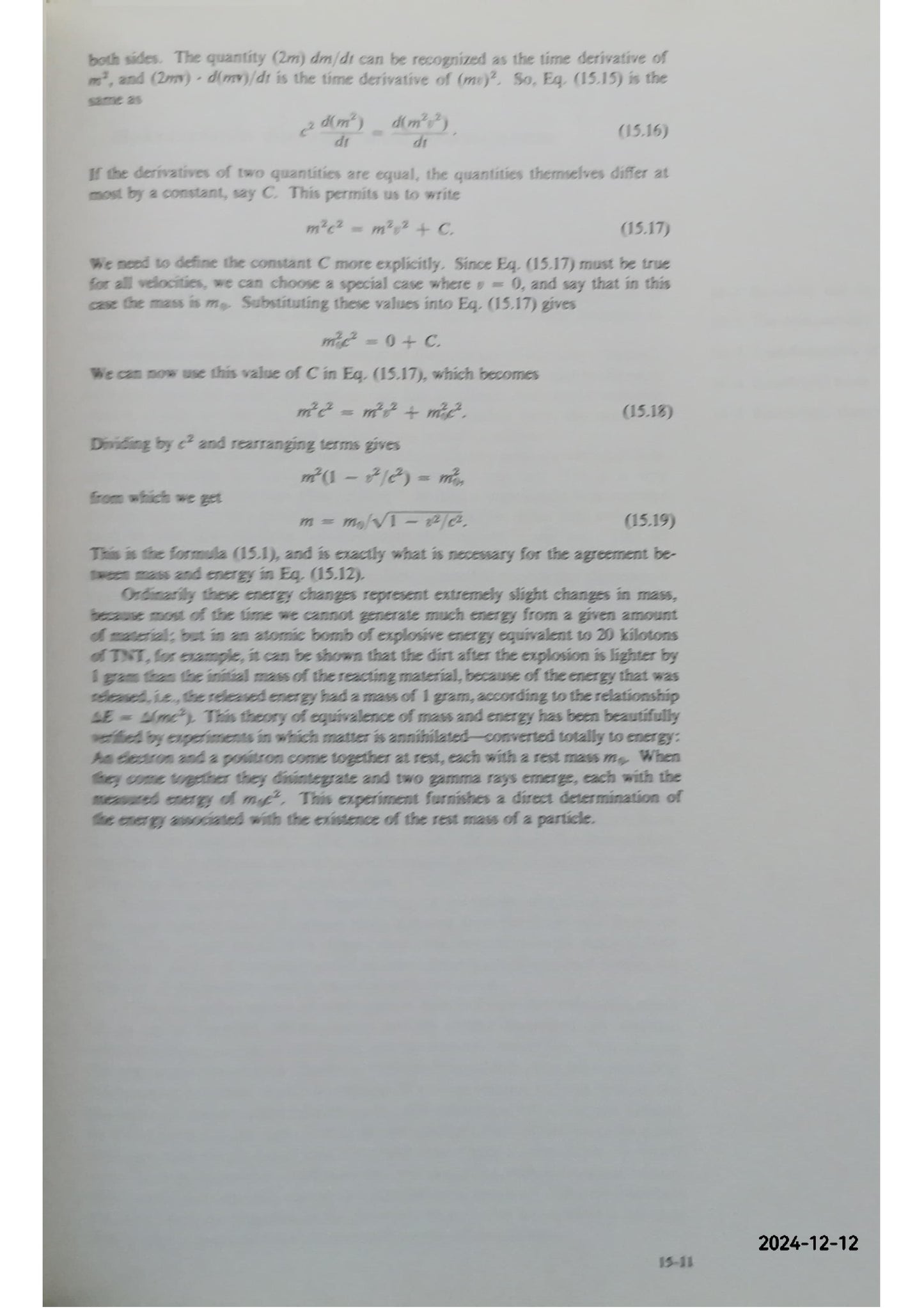 The Feynman Lectures on Physics: Commemorative Issue, Three Volume Set by Richard P. Feynman (Author), Robert B. Leighton (Author), Matthew Sands (Author)