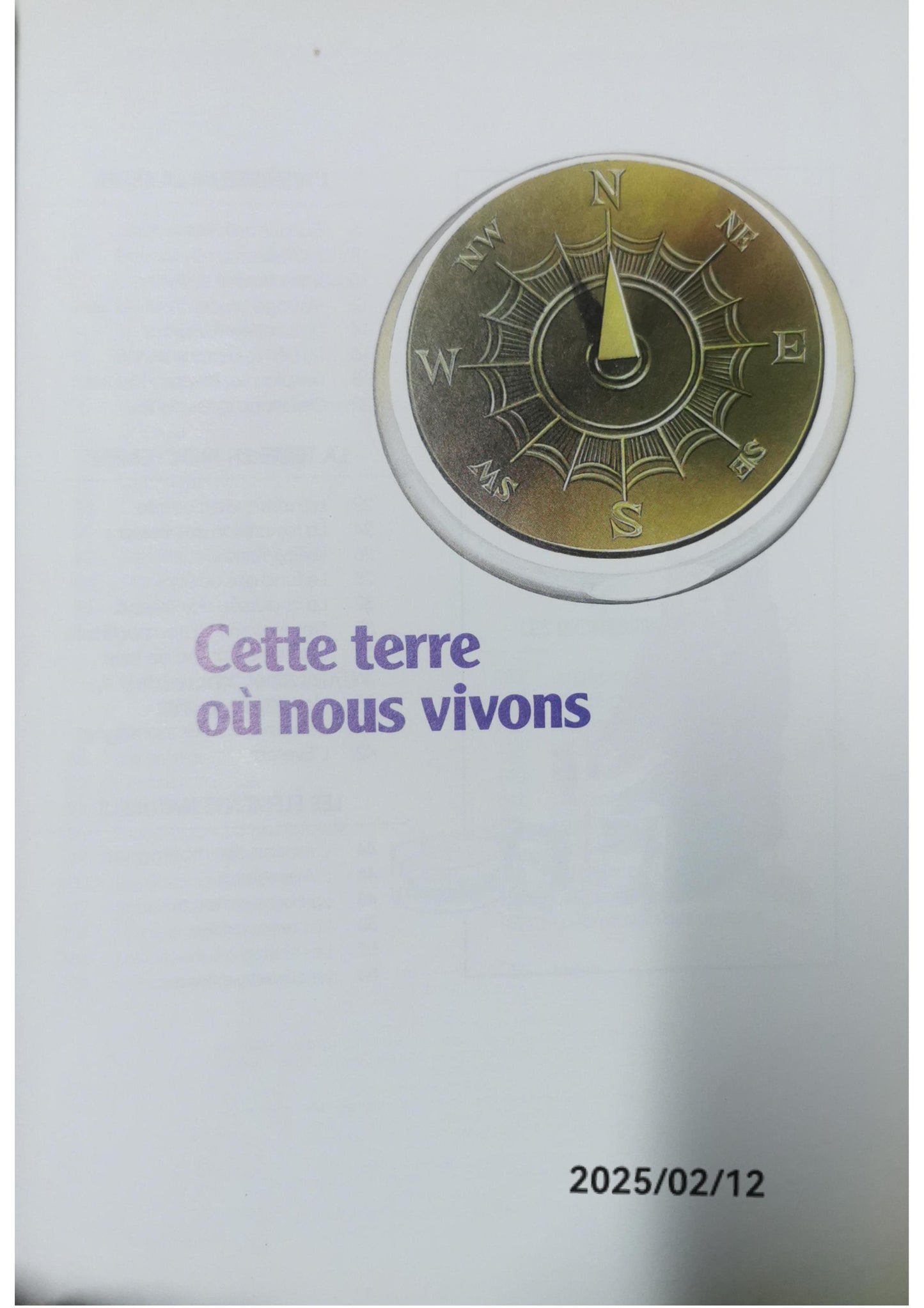 CETTE TERRE OU NOUS VIVONS. Reliure inconnue – 1 janvier 1987 Édition en Anglais  de COLLECTIF. (Auteur)