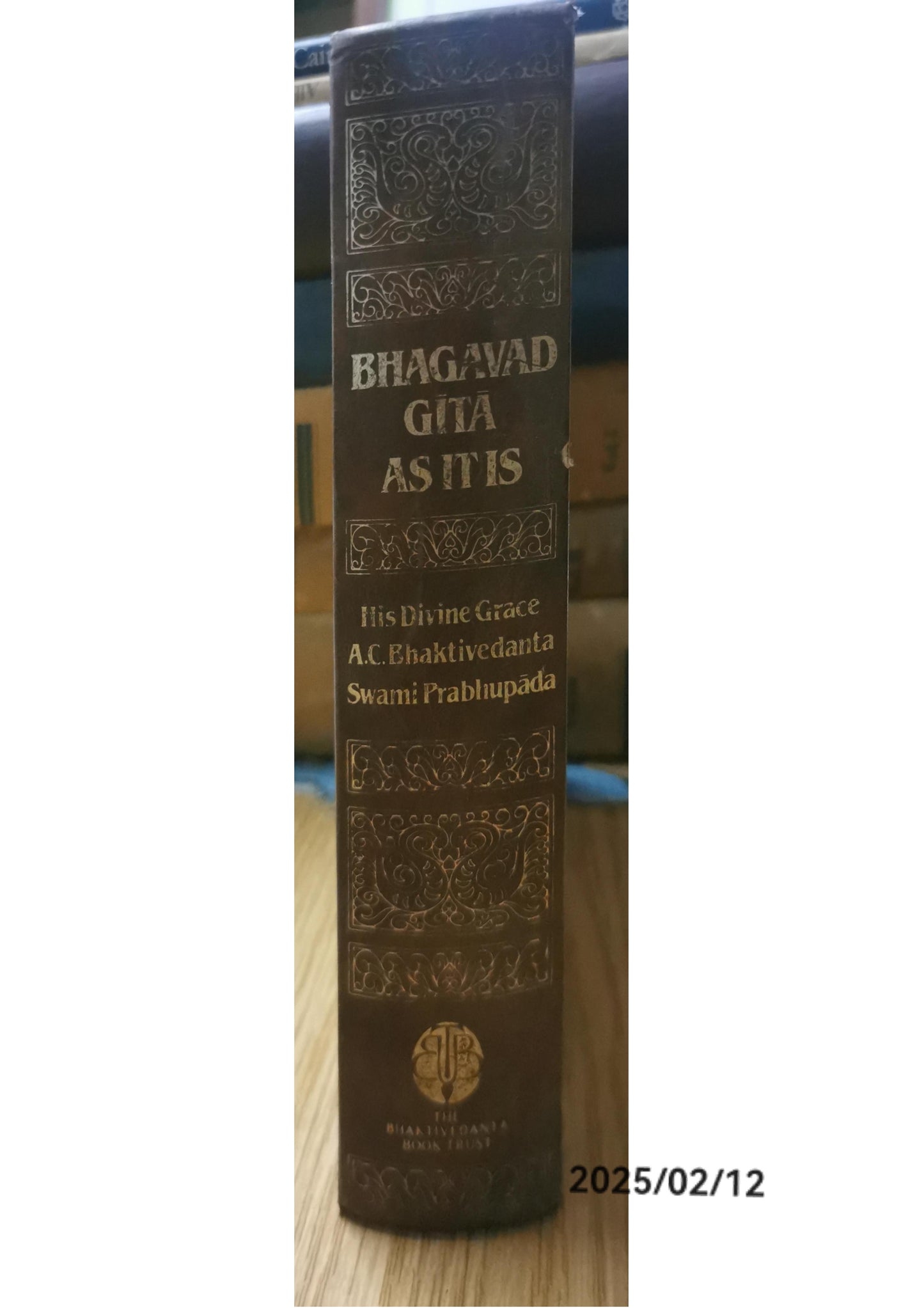 Bhagavad-Gita As It Is - His Divine Grace A.C. Bhaktivedanta Swami Prabhupada - used in fair Condition