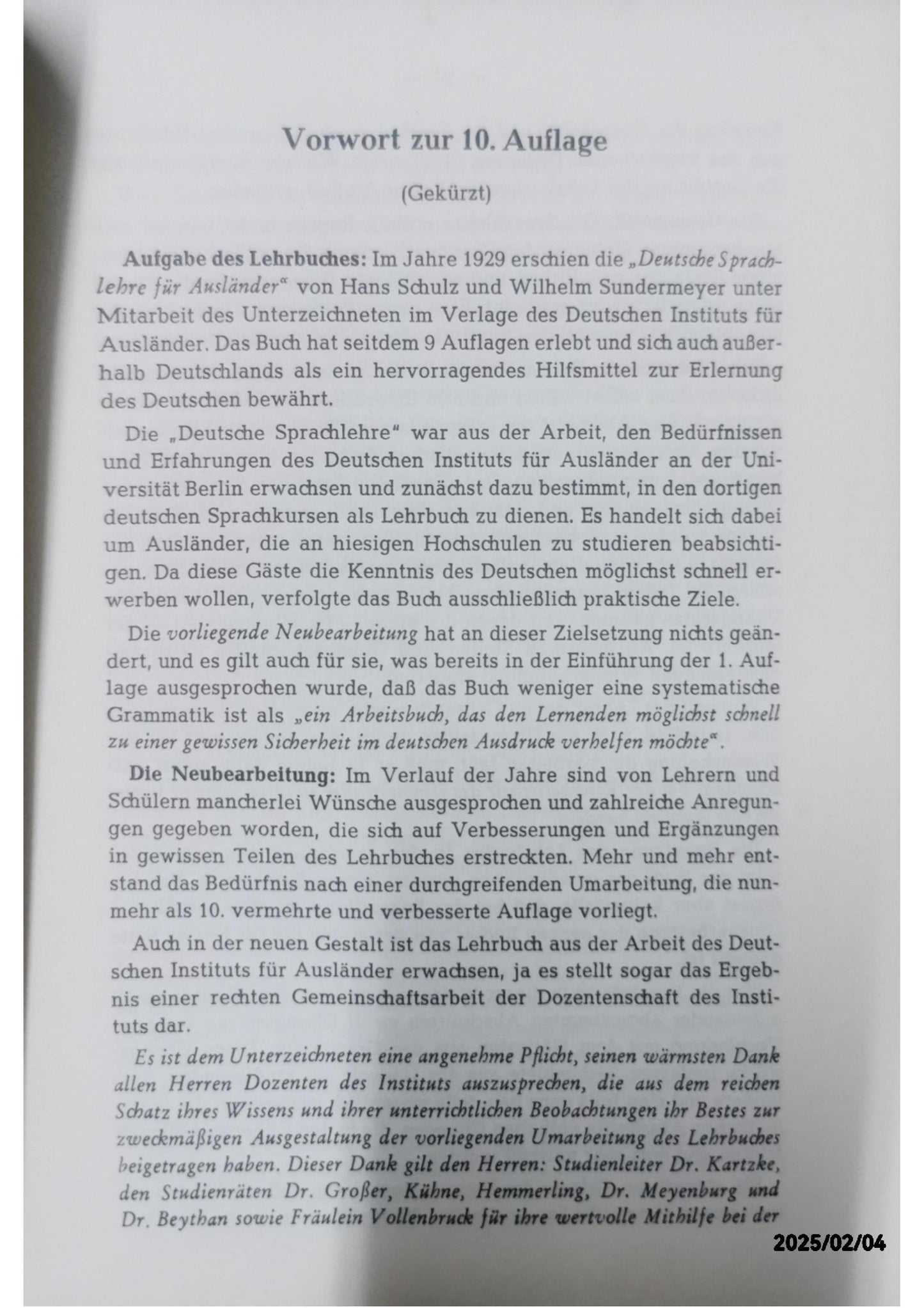 Deutsche Sprachlehre fur Auslander : Grammatik und Ubungsbuch / von Hans Schulz und Wilhelm Sundermeyer . bearb. von Bernhard Thies Paperback – January 1, 1954 by B. Schulz, Hans (1886-1915). Sundermeyer, Wilhelm. Thies (Author)