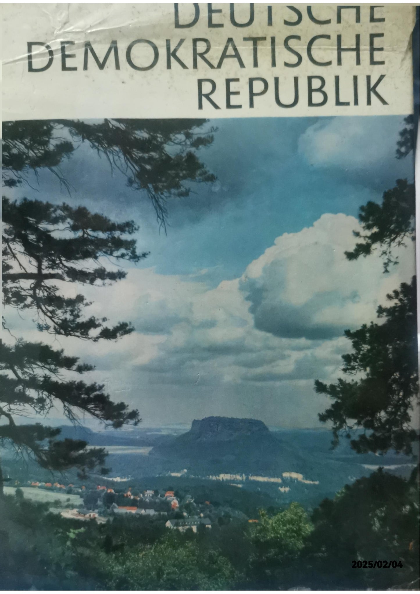 Deutsche Demokratische Republik Hardcover – 1 Jan. 1989 German edition