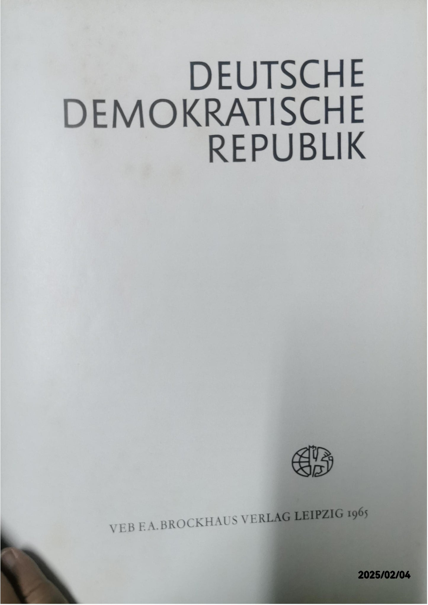 Deutsche Demokratische Republik Hardcover – 1 Jan. 1989 German edition