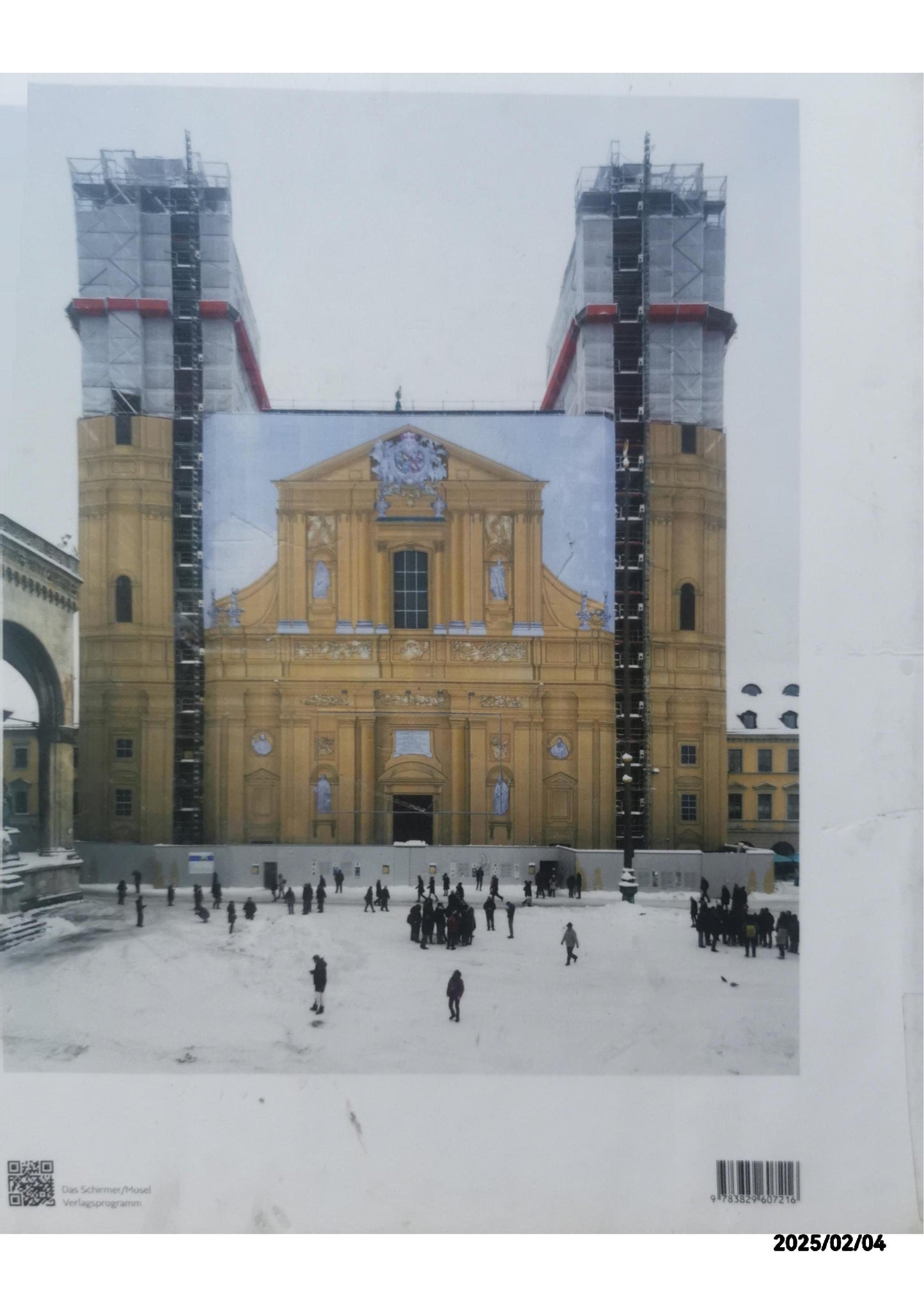 Rainer Viertlböck: München Farbfotografien 2009-2015 Hardcover – 1 Jan. 2015 by Nicola Borgmann (Herausgeber), Ulrich Pohlmann (Einleitung), Rainer Viertlböck (Fotograf), & 1 more