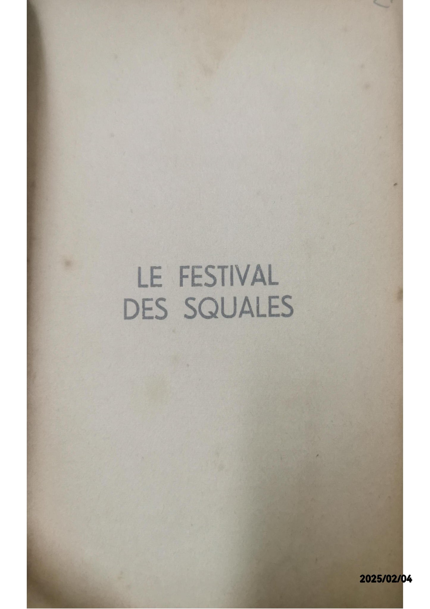 Le festival des squales. Poche