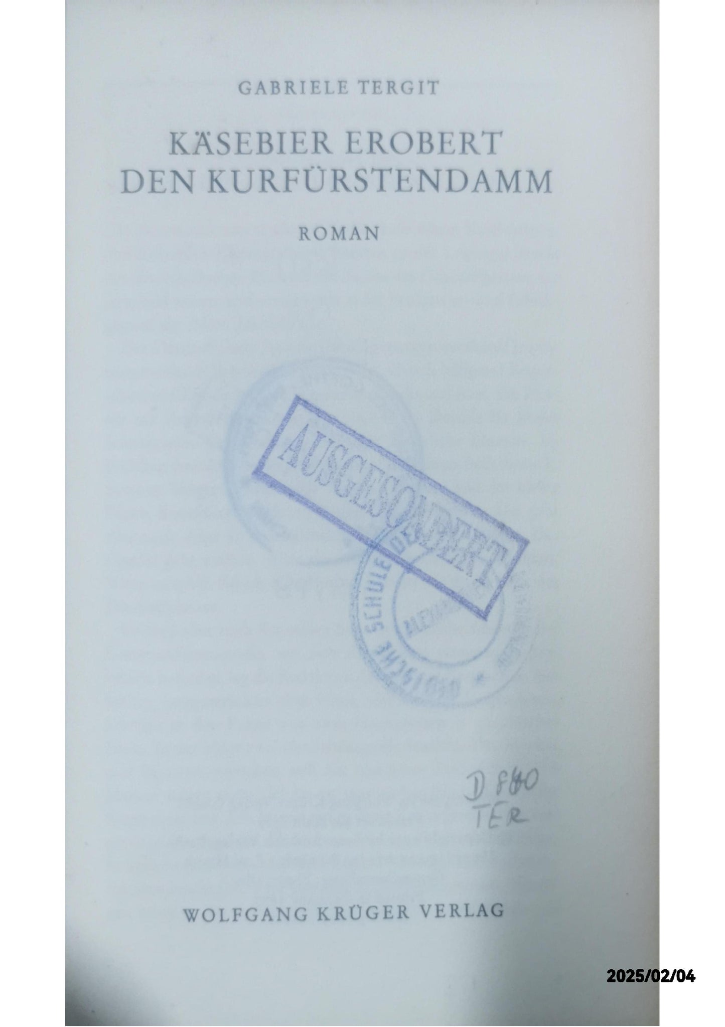 Käsebier erobert den Kurfürstendamm: Roman Hardcover – 2 Feb. 2016 by Gabriele Tergit (Autor)