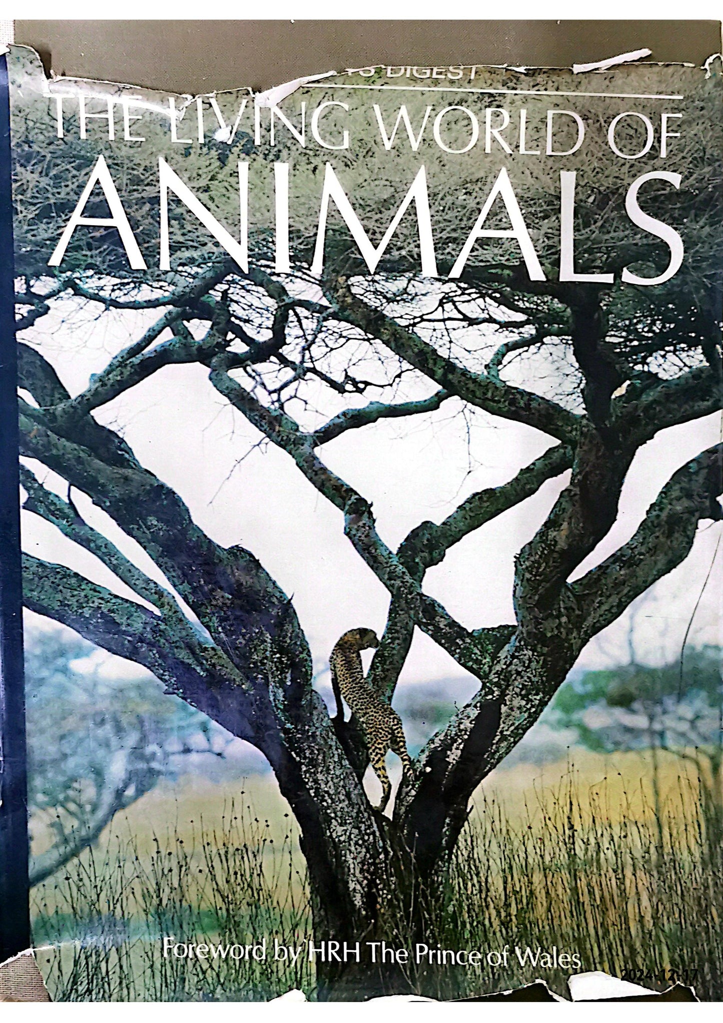 The Living World of Animals Hardcover – January 1, 1978 by Readers Digest (Author)