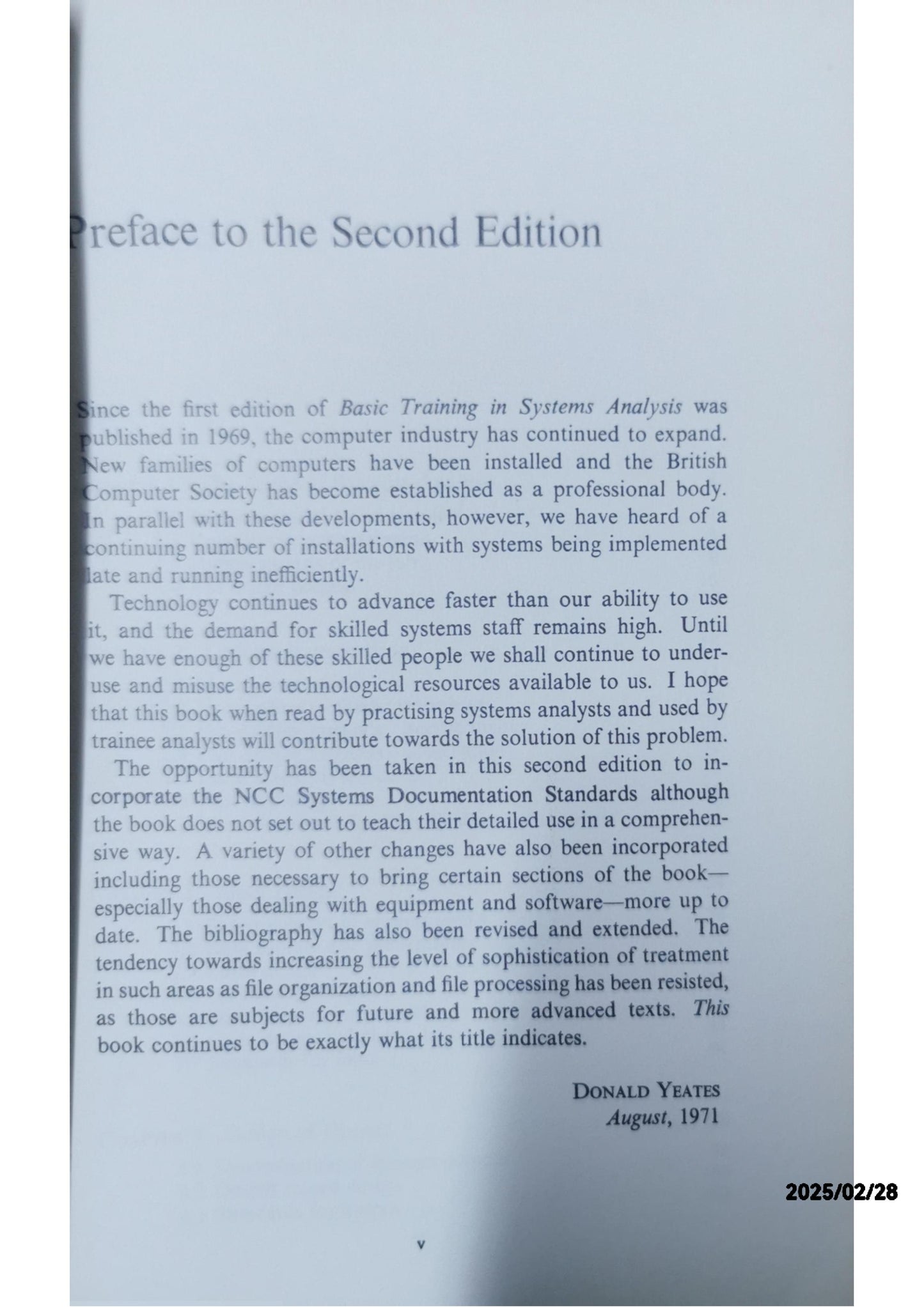 Basic training in systems analysis; Paperback – January 1, 1971 by Alan Daniels (Author)