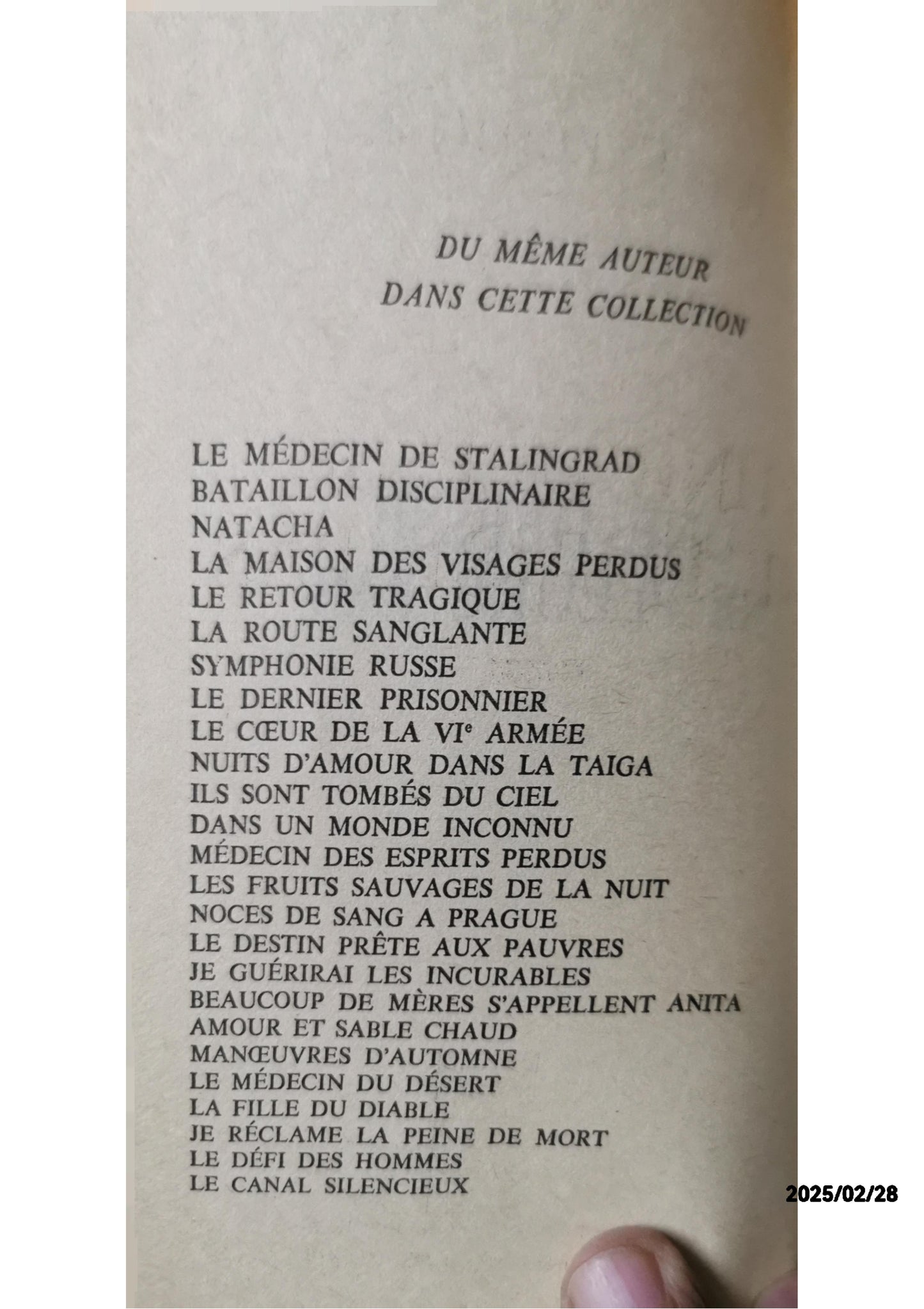 Une deesse ne pleure pas / roman Reliure inconnue Édition en Inconnu