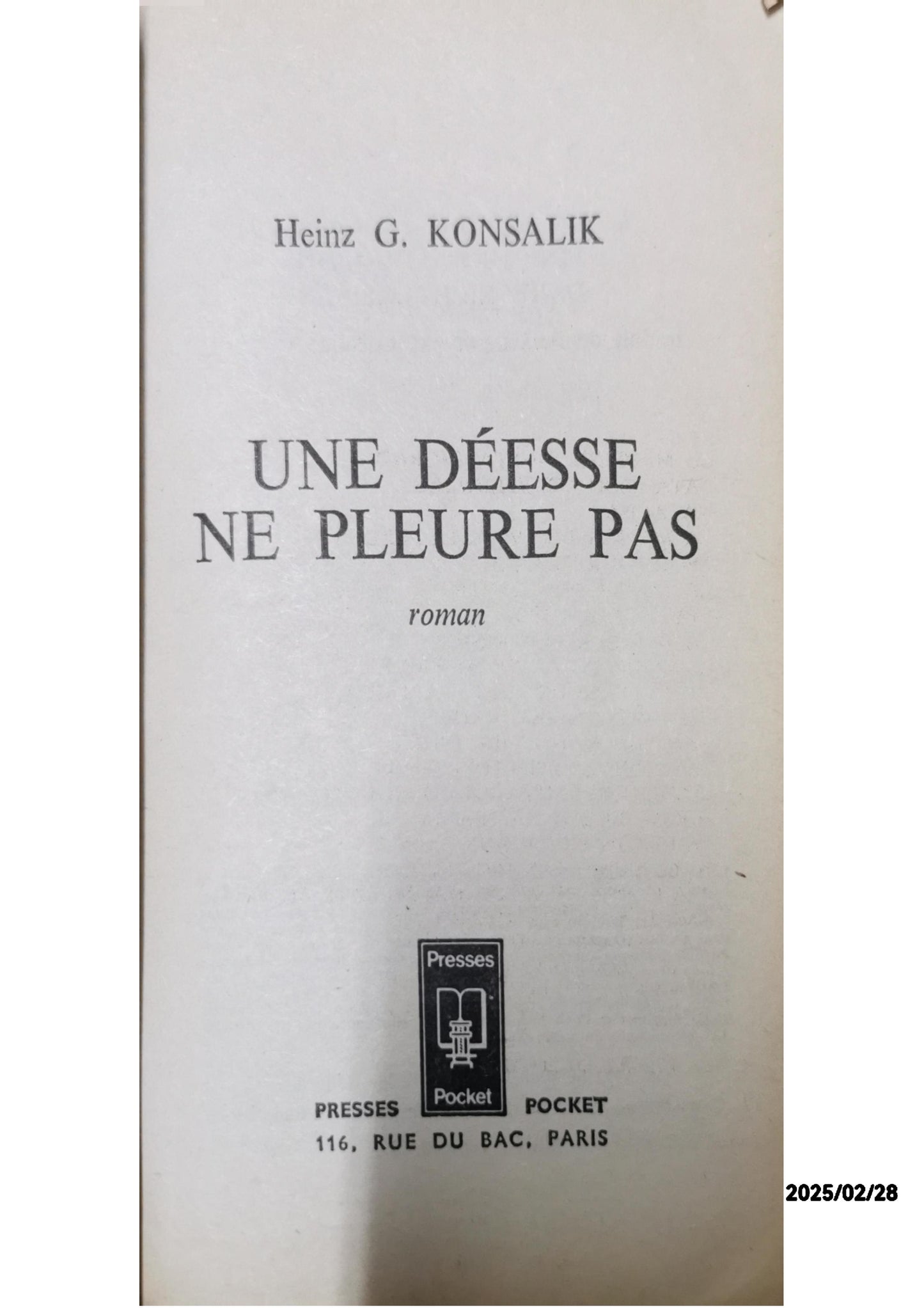 Une deesse ne pleure pas / roman Reliure inconnue Édition en Inconnu