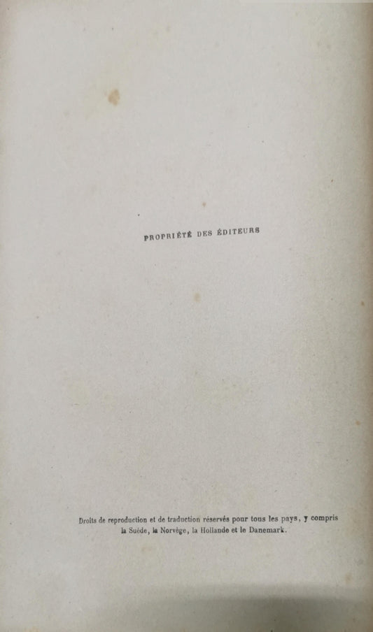 Aventures de Robinson Crusoé (French Edition) Hardcover –  French Edition  by Daniel Defoe (Creator), Paul 1804-1866 Gavarni (Creator)