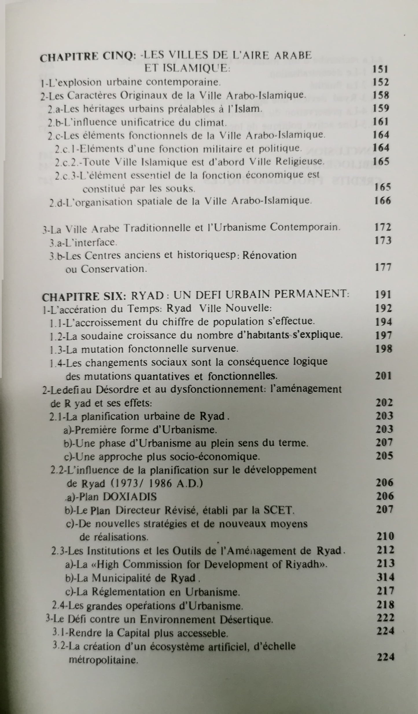 L'urbanisme contemporain et Ryad : réflexions sur l'aménagement urbain arabe et occidental Claude Chaline et Dr. Adib Fares